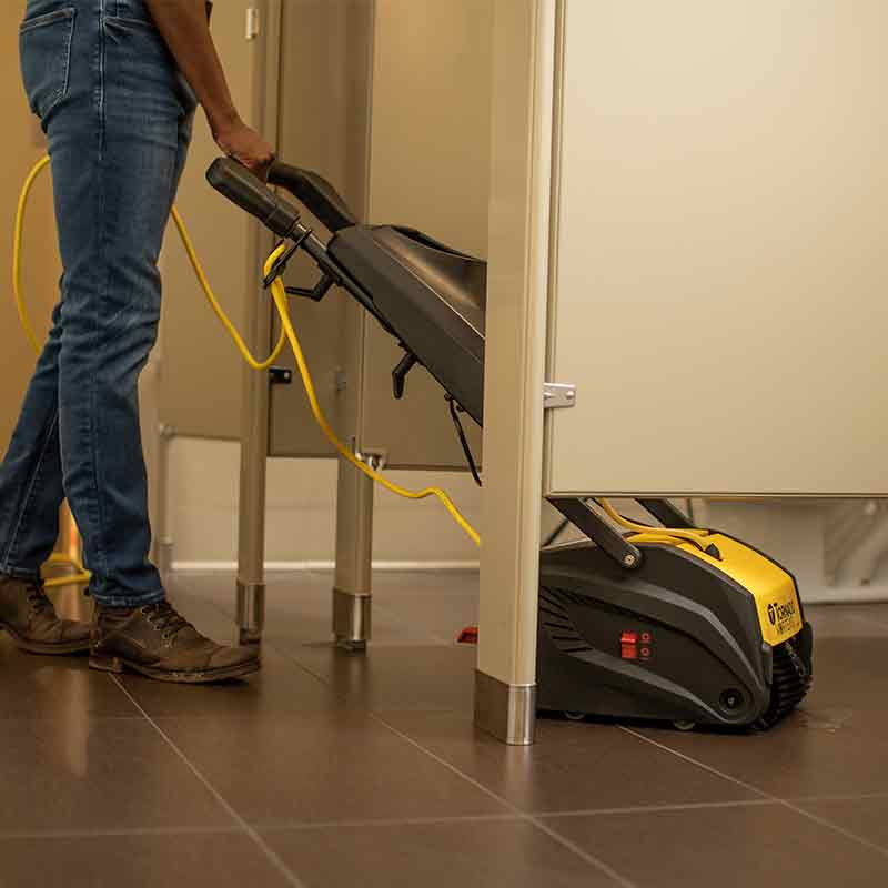 Tornado	Vortex 18 Multi-Surface Scrubbers TS050-W18-U